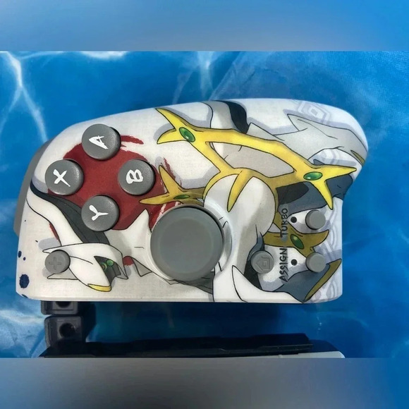 Pokémon  Legends: Arceus 
 - HORI - Nintendo Switch Split Pad Pro - Rare - Picture 13 of 16